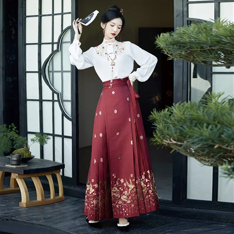 

New Arrival Chinese Traditional Hanfu Dress Horse Face Skirt Women Ming Dynasty Vintage Clothing Pleated Skirt