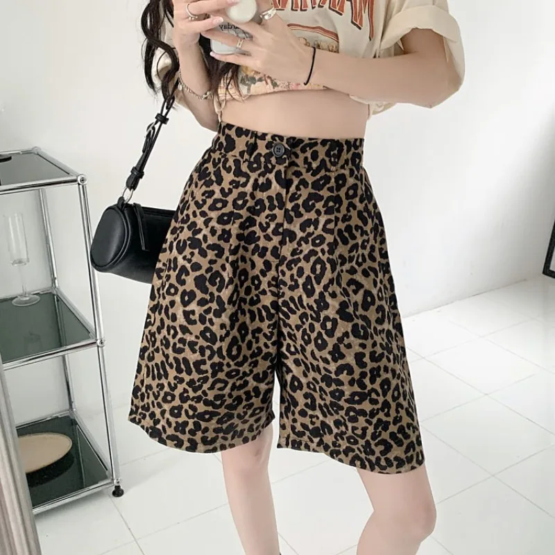 Women's Summer High Waisted Button Zipper Pockets with Geometric Patterns Leopard Print Casual Straight Leg Fashion Shorts