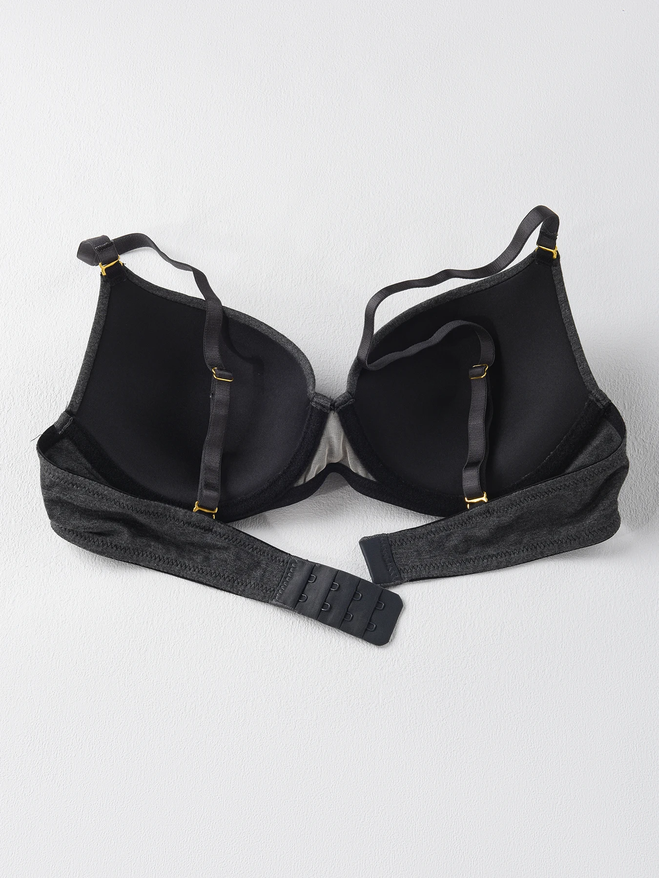 European and American sexy smooth t-shirt push up bra stylish underwire gathering bra luxurious and noble bra 5