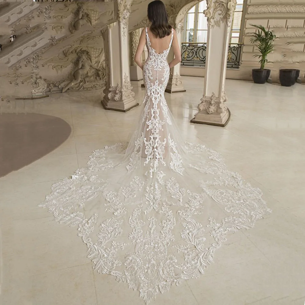 Maßgeschneiderte elegante Meerjungfrauen-Brautkleider mit Spitzenapplikationen, Spaghettiträgern, V-Ausschnitt, 2026, Schleppe, ärmellos, Tüll – Detail 5
