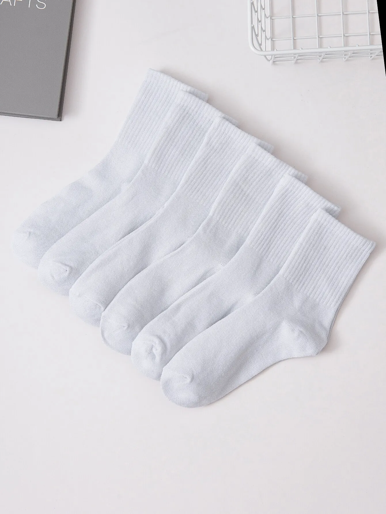 6 Pairs Middle Tube Socks For Men And Women Solid Colour