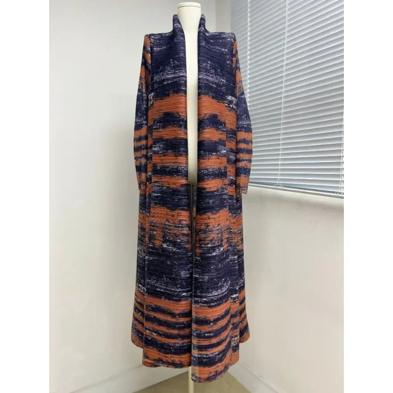 Miyake Pleated Retro Printed Foldable Collar Long Sleeved Jacket for Women\'s Autumn/winter 2023 New Arab Style Oversized Jacket