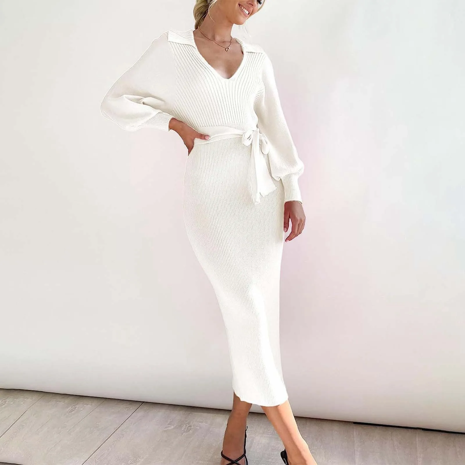 

Женское трикотажное платье-свитер с длинным рукавом и V-образным вырезом