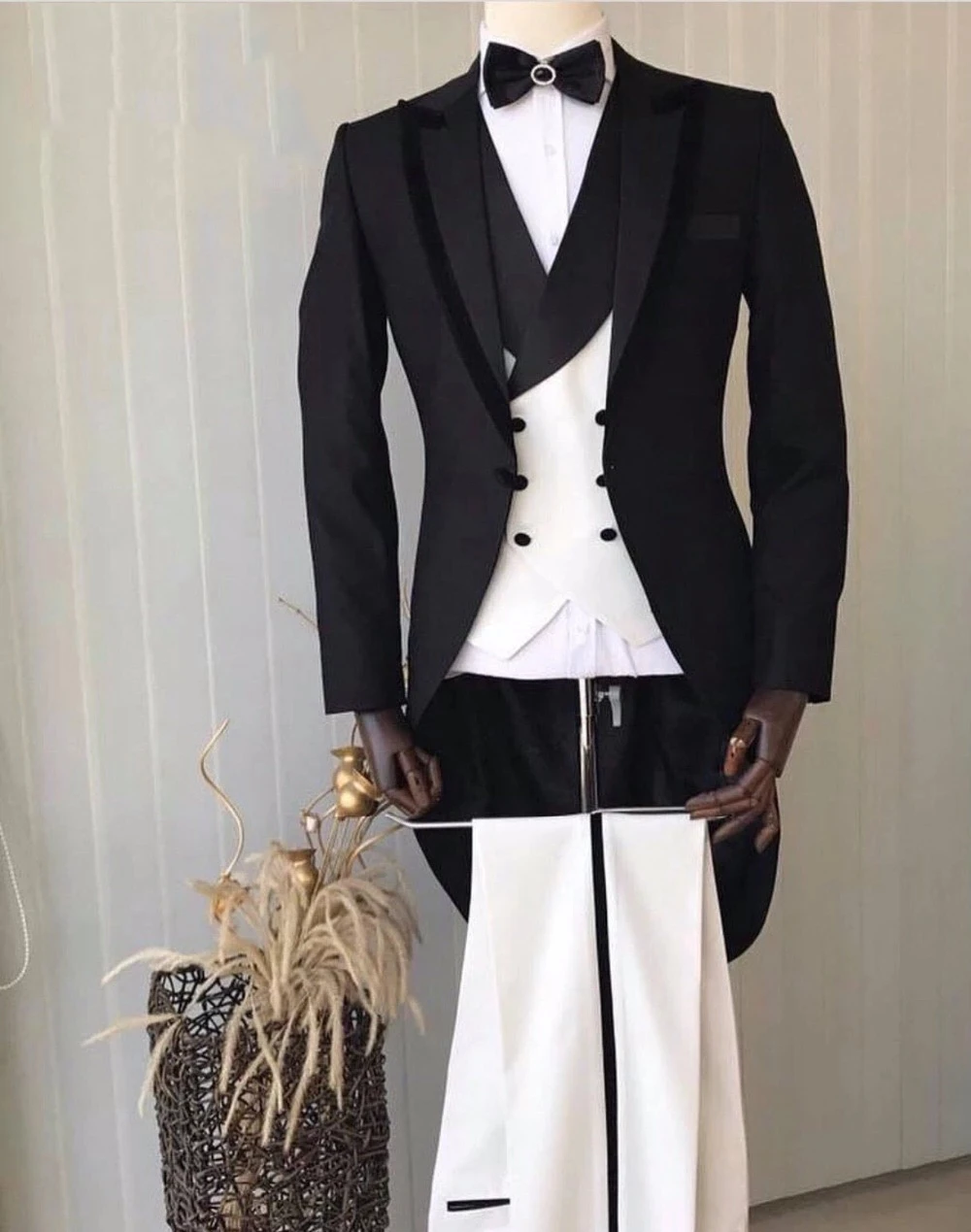 

Custom Made Slim Fit Men's Wedding Groom Suit Tailcoat with 3 Pieces Tuxedo for Prom Dinner Party Bridegroom 2023