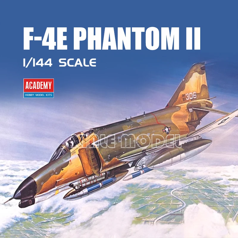 Academy 12605 US F-4E Fighter 1/144 Aircraft Scale Model Kit