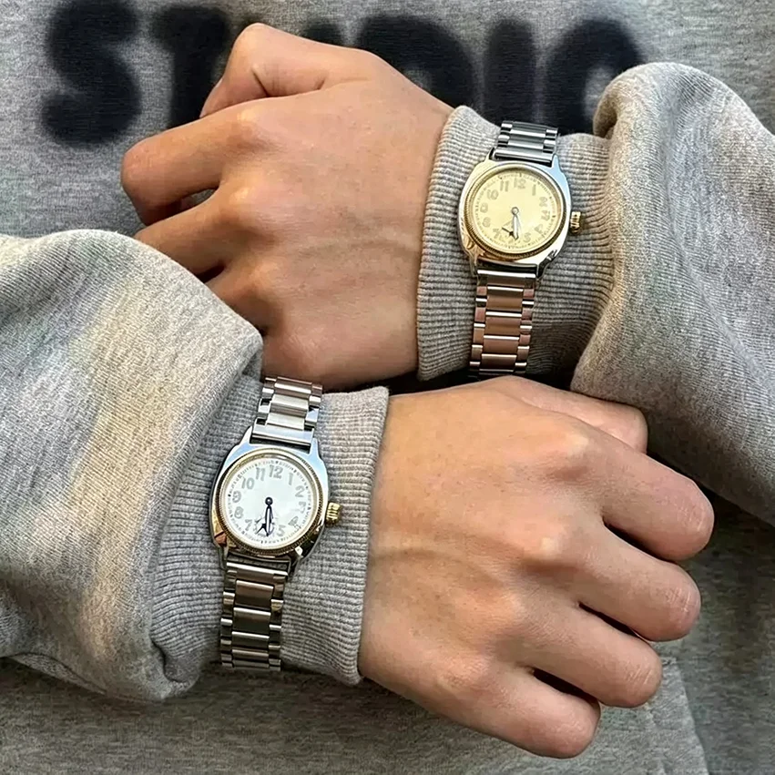 Elegant Couples Quartz Analog Wristwatch - Stylish Daily Wear & Valentine's Gift