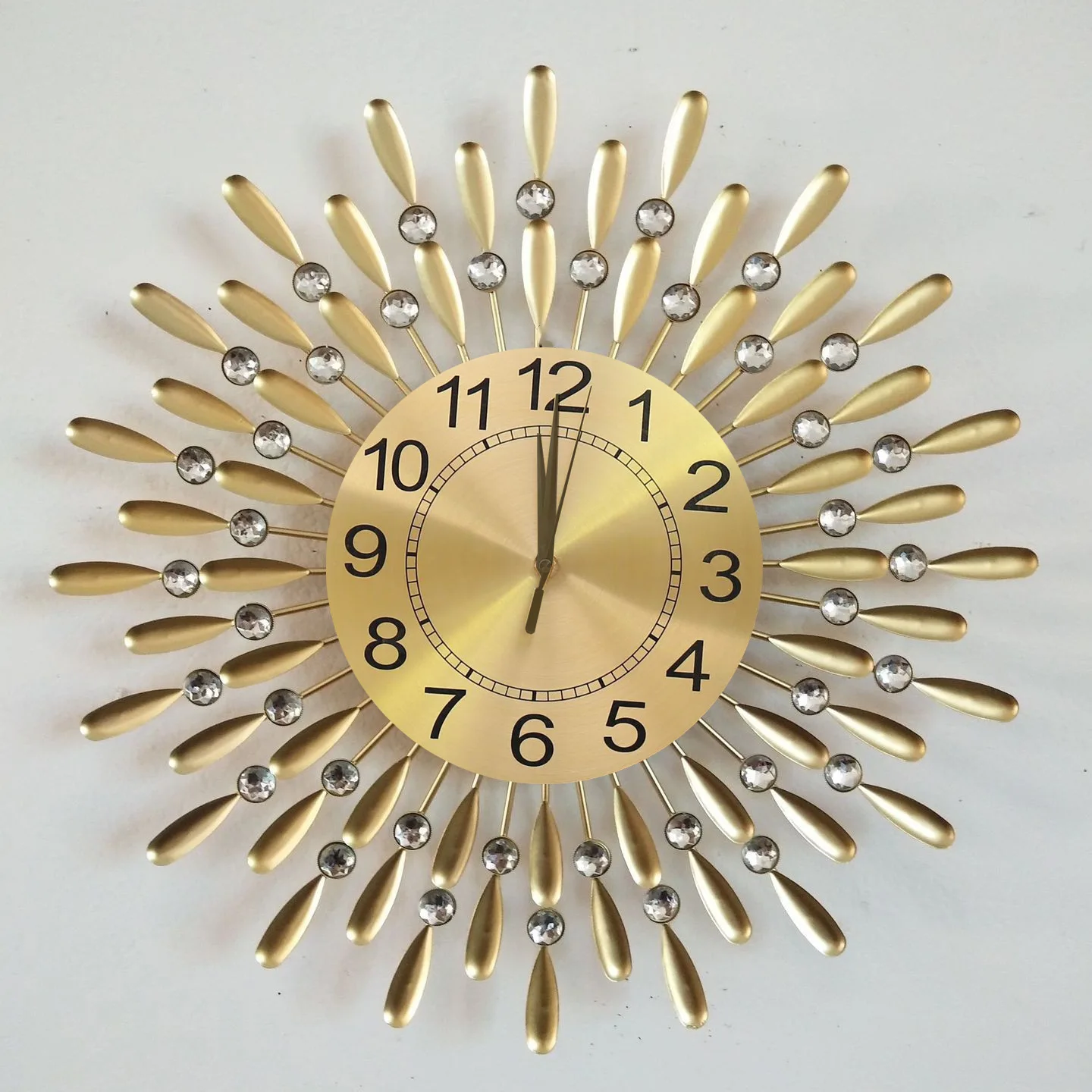 Wall Clock Mute Craft Light Metal Diamond-Embedded Starry Iron Clock 4  