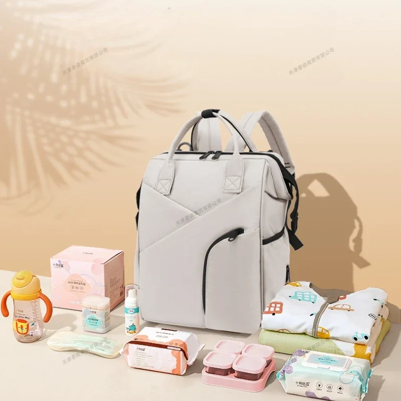 Waterproof Outdoor Diaper Backpack for Mom Large Capacity Maternity Organizer Tote Travel Bag for Women and Baby Baby Gear Use