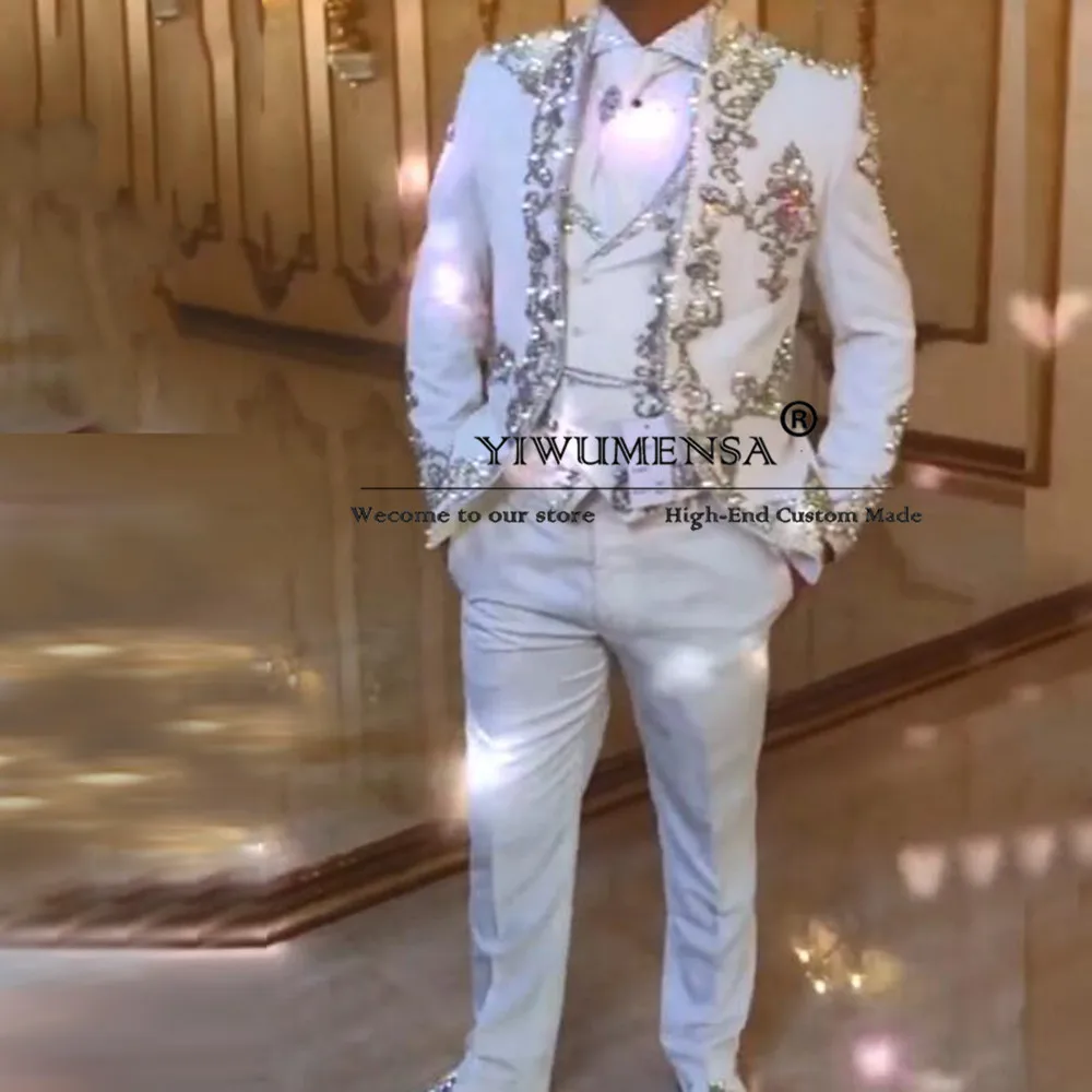 

Уникальный дизайн, белые мужские костюмы для свадьбы, блестящий бисерный металлический блейзер для выпускного вечера Besopoke, официальные смокинги для жениха 2024