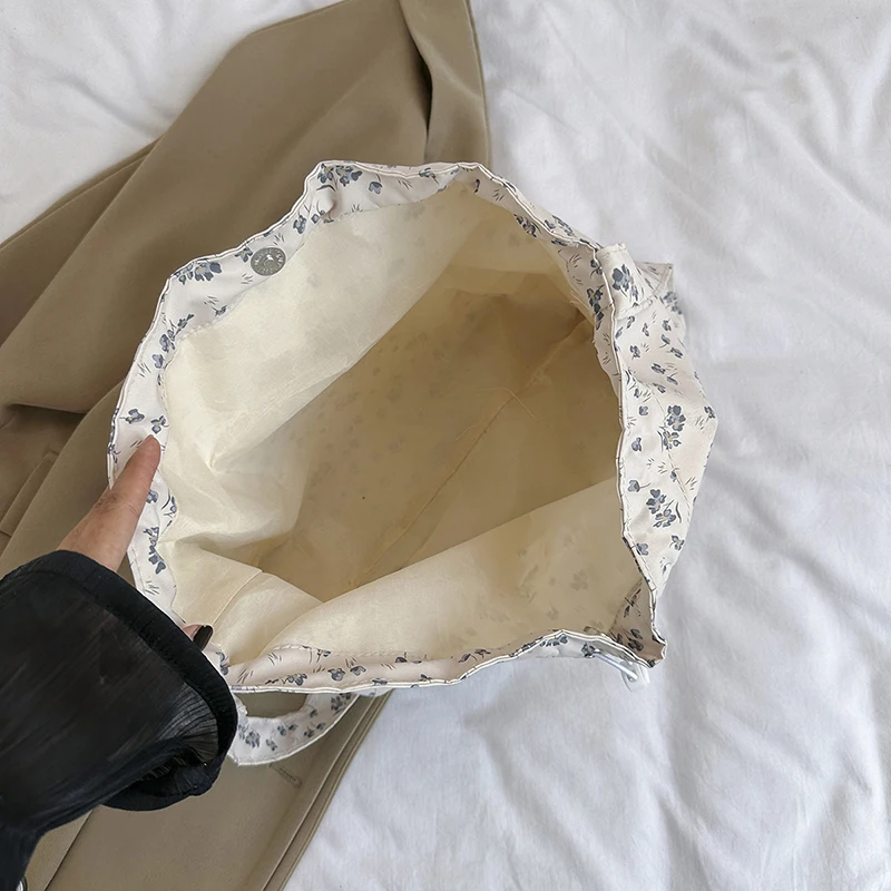 Women Fashion Shoulder Bag Large Capacity Drawstring Stylish Messenger Bag Adjustable Strap Simple Sling Bag Outdoor Travel Bag