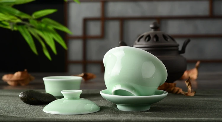 Chinese Celadon gai wan tea set Bone China Tea cup Dehua gaiwan tea porcelain teacup set for High-quality creative kettle