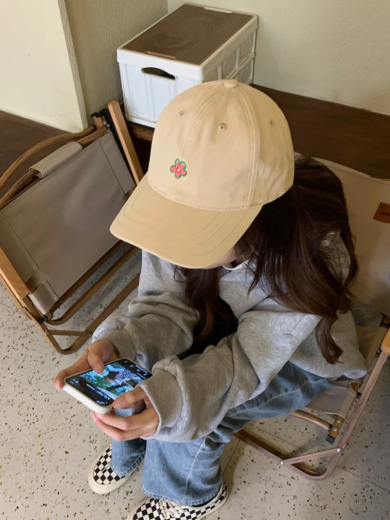 Рисунок 3 - Вышитые цветы ~ милая