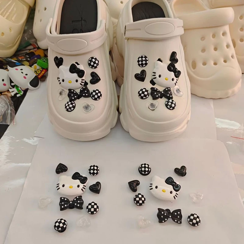 

Hello Kitty accessories Crocs Shoes Charms Crocs jibbitz A Set 6P PVC Soft Adhesive Detachable Shoe Buckle Crocs Anime Charms