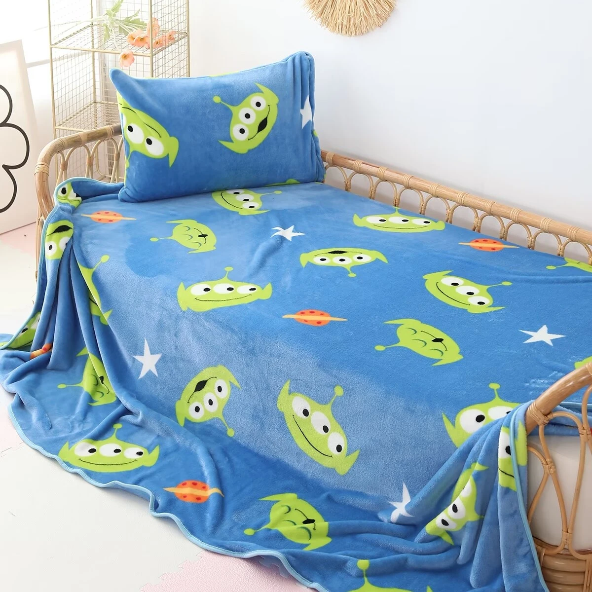 Couverture Polaire & Oreiller Alien Toy Story | Douceur Enfant