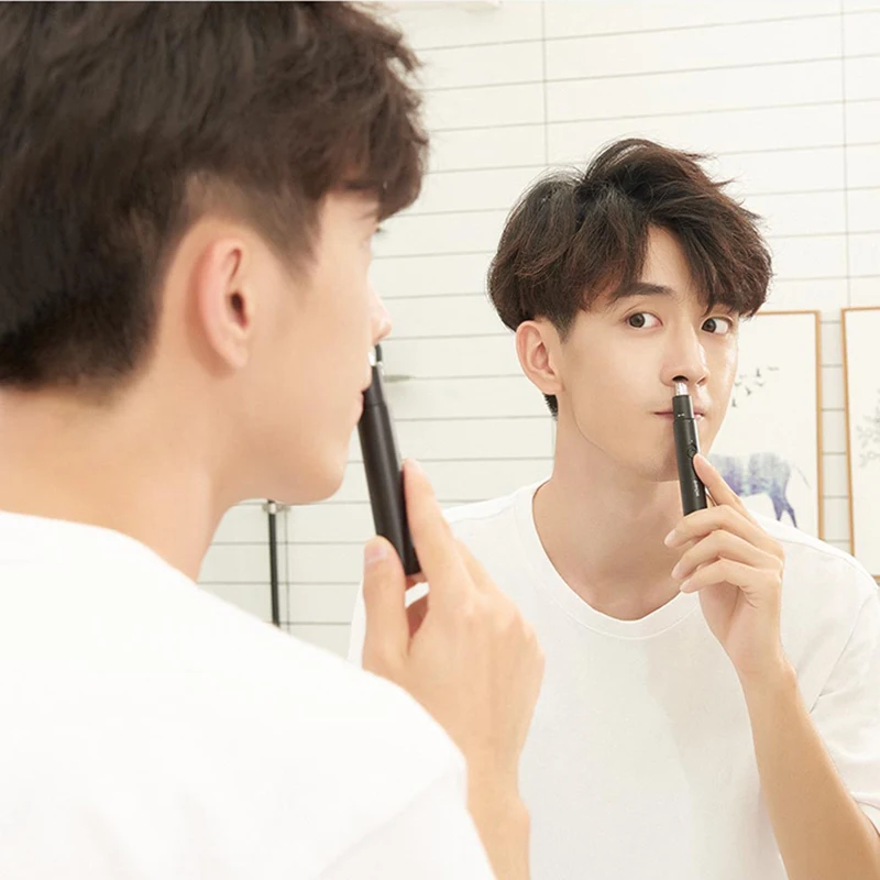 ShowSee Mini Electric Nose Trimmer Portable Ear Nose Hair Shaver Clipper Waterproof Safe Cleaner Men Removal Cleaner Tool 2