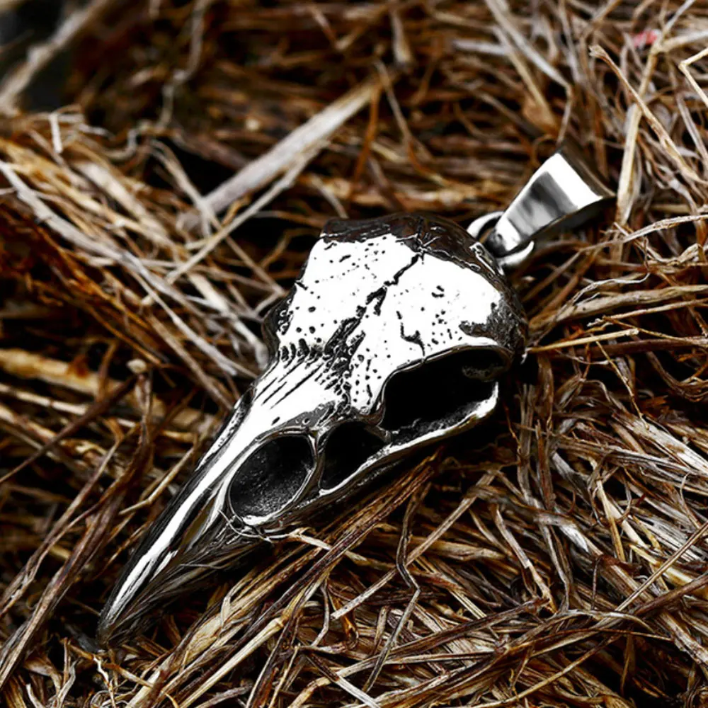 Collana con ciondolo teschio di uccello con testa di corvo vichingo nordico vintage per uomo donna regali di gioielli di moda punk in acciaio