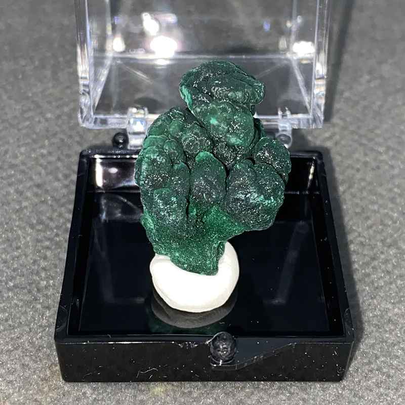 100% natural Malachite  raw stone mineral specimen healing crystal gemstone collection Box size:35*35*35mm