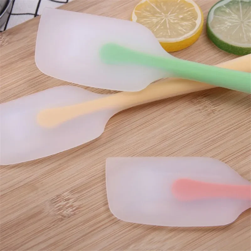 Baking Tools Spatula Integrated High Temperature Cake Cream Silicone Spatula Translucent Head Spatula Baking Tools Kitchen Tools images - 6