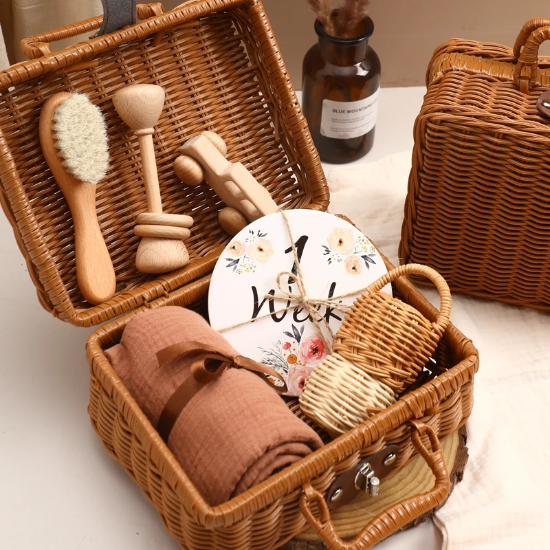 Wooden Baby Rattle Gift Set – Crochet Animal Toy & Montessori Keepsake Box