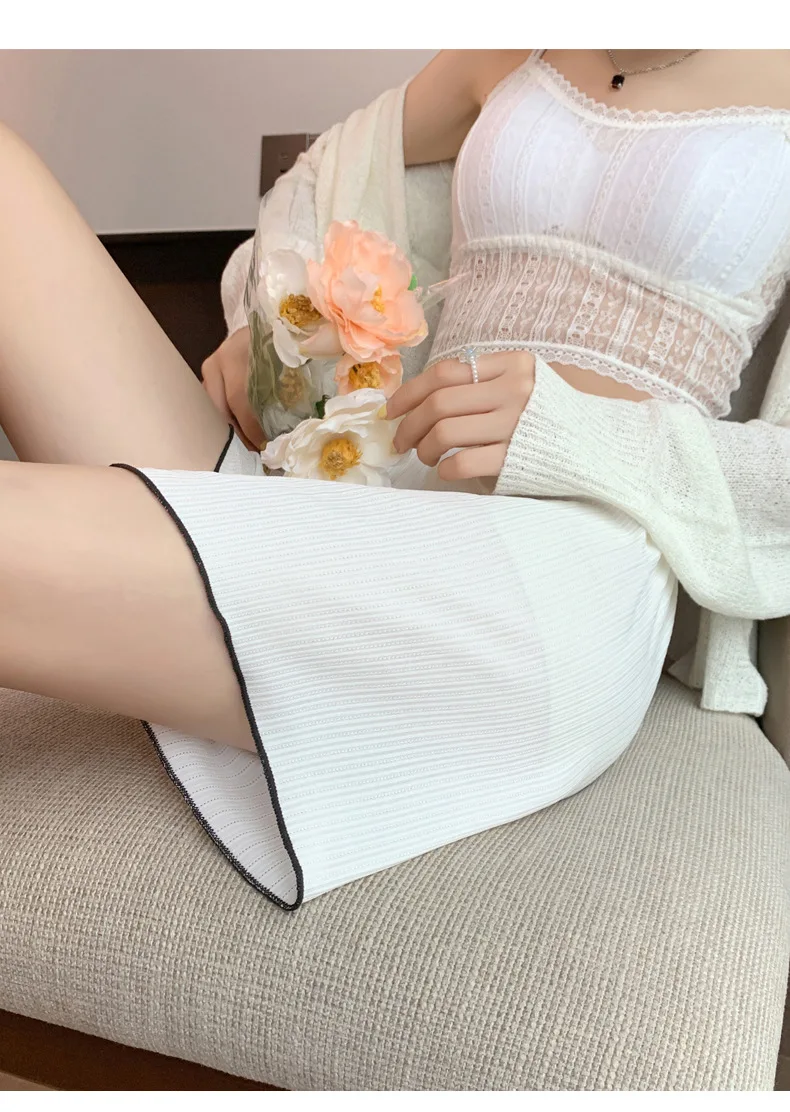 Slide image 4d7656e2bac546febdcf7db9e8d4f70b