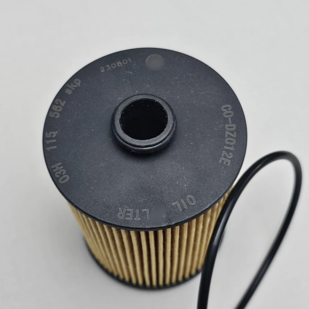 Car oil filter oil filter for PORSCHE CAYENNE VW CC PASSAT TOUAREG SKODA SUPERB