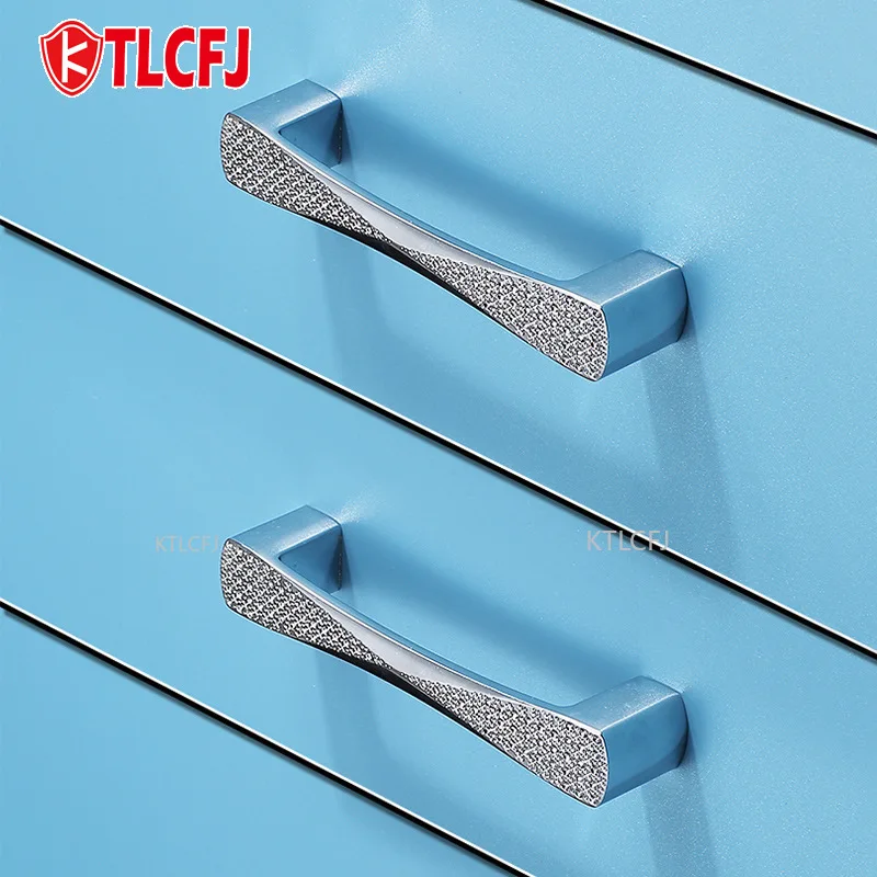 

KTLCFJ Gold Luxury Cabinet Door Handle European Style Modern Simple Wardrobe Cabinet Door Handle Shoe Cabinet High Handle