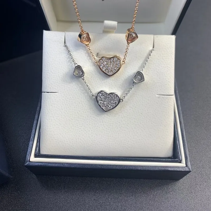 

Seiko High Edition Gold Material Xiao Jia Man Diamond Three Love Heart shaped Pendant Champagne White Gold Necklace Female