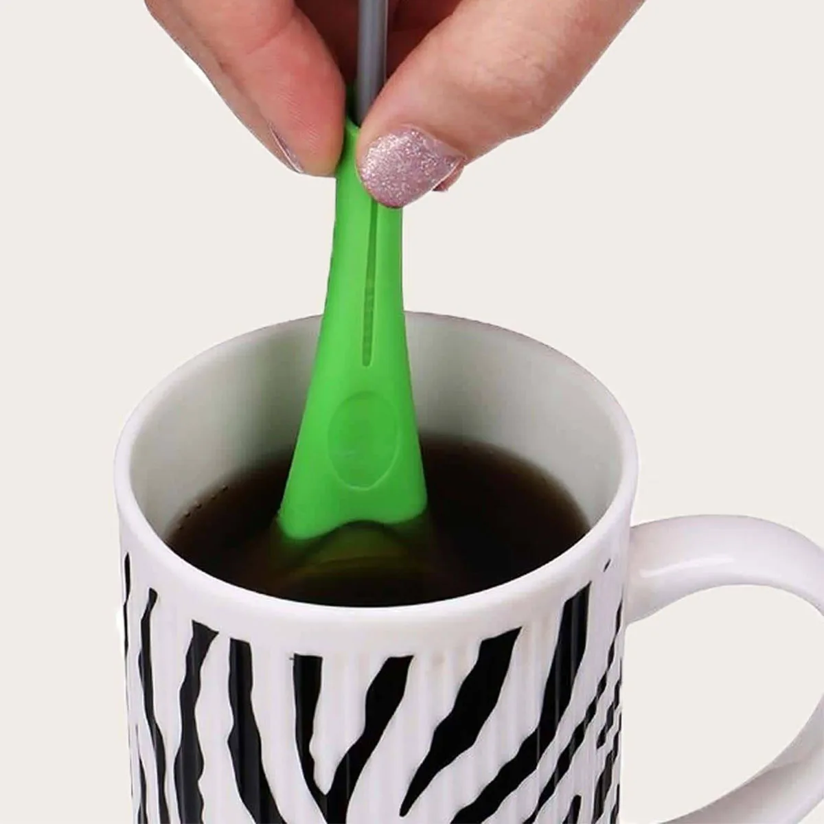 1pc - Lightweight, convenient and comfortable household handheld tea brewing machine, diffuser filter, kitchen accessories