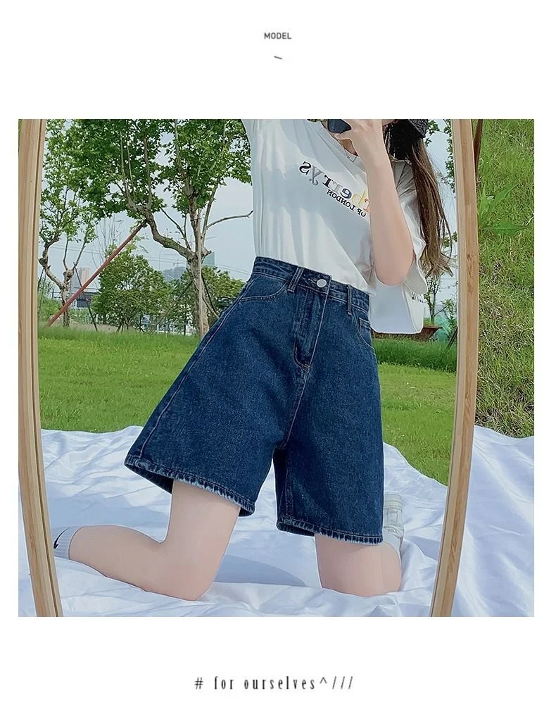 Model styling outdoors