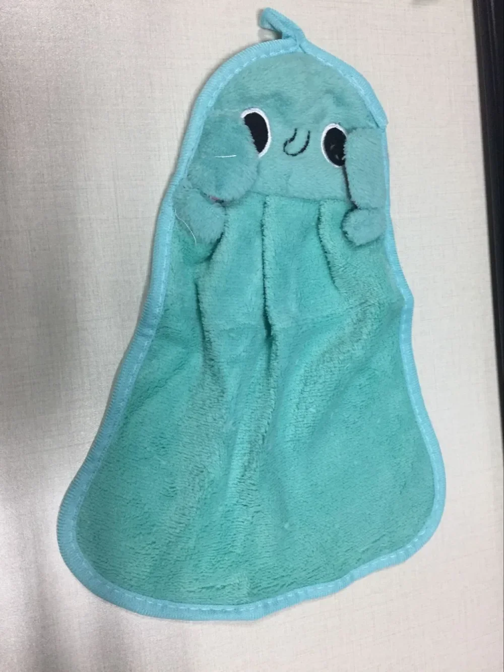 Cute Hanging Hand Towels Bathroom Kitchen Plush Absorbent Dishcloths