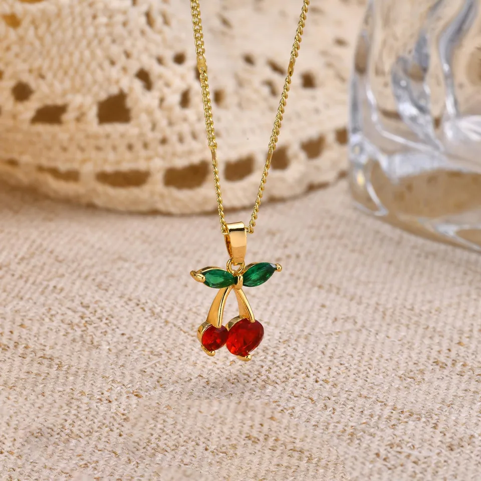 Ciondolo ciliegia placcato oro 18K collana di ciliegie gioielli di frutta ciondolo ciliegia smaltato gioielli smaltati gioielli fai da te - Italia