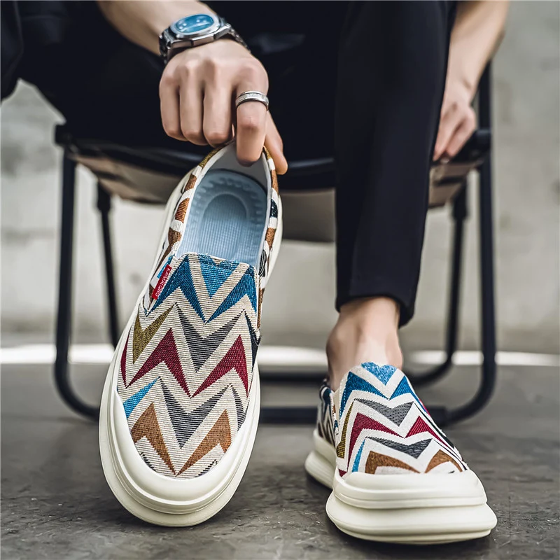 2024 Designer Print Canvas Loafers Men Summer Harajuku Style Slip-on Sneakers For Men Espadrilles Bold Men's Vulcanized Sneaker