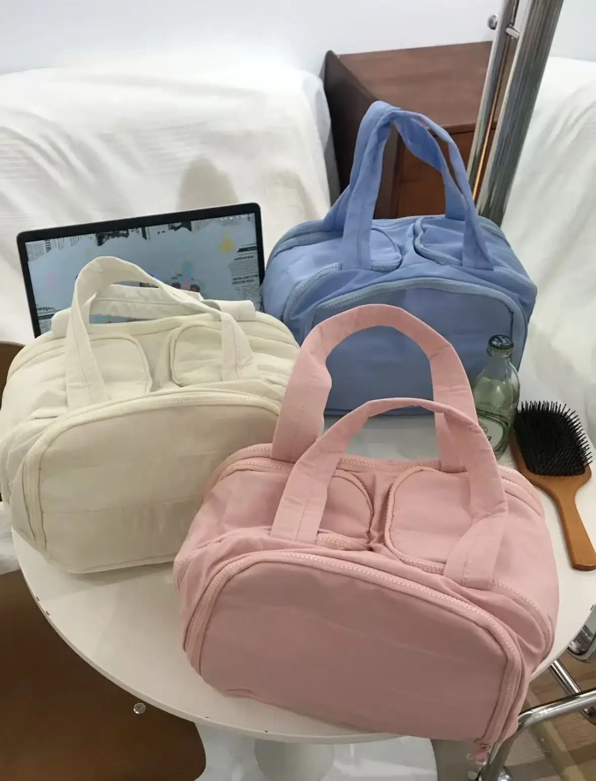 Multi-Opening Makeup Bag 2