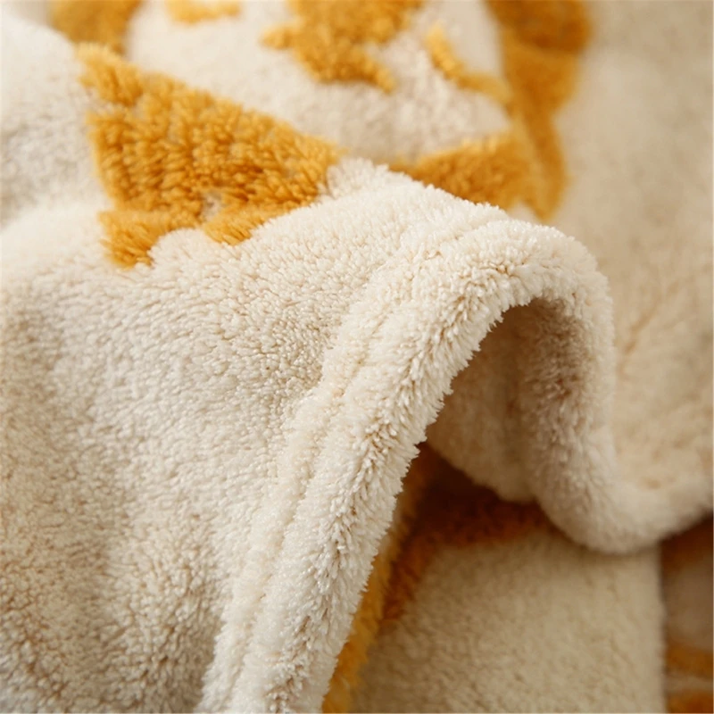 Kids Coral Fleece Blanket High Quality Plush Baby Blanket Breathable Lightweight Nursery Bedding