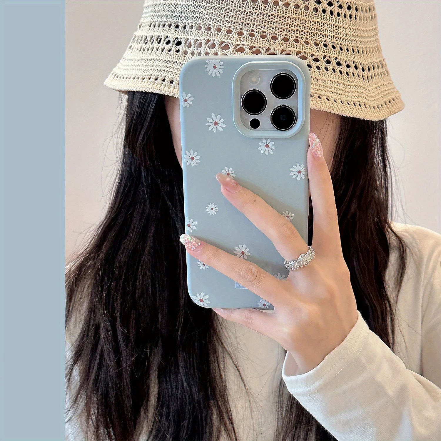Charming Daisy Flower Shockproof Silicone Phone Case