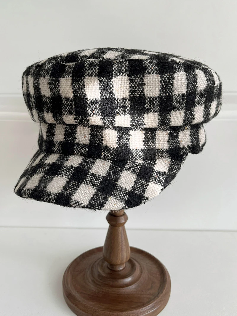 Luna&Dolphin Leisure Women Wool Black White Plaid Cap Vintage Beret Hats Winter Warm UV Cut Casual Hats