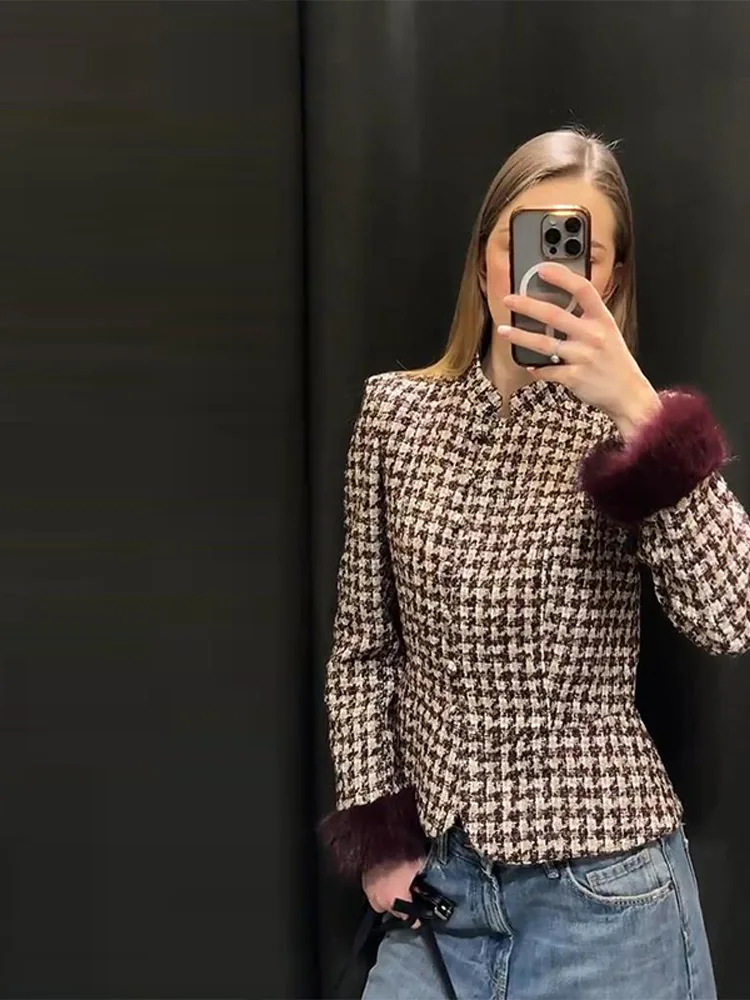 Fashion Women Stand Collar Tweed Jacket Elegant Long Sleeve Faux Fur Cuffs Coat 2026 Spring New Single Breasted Outerwear Street 4