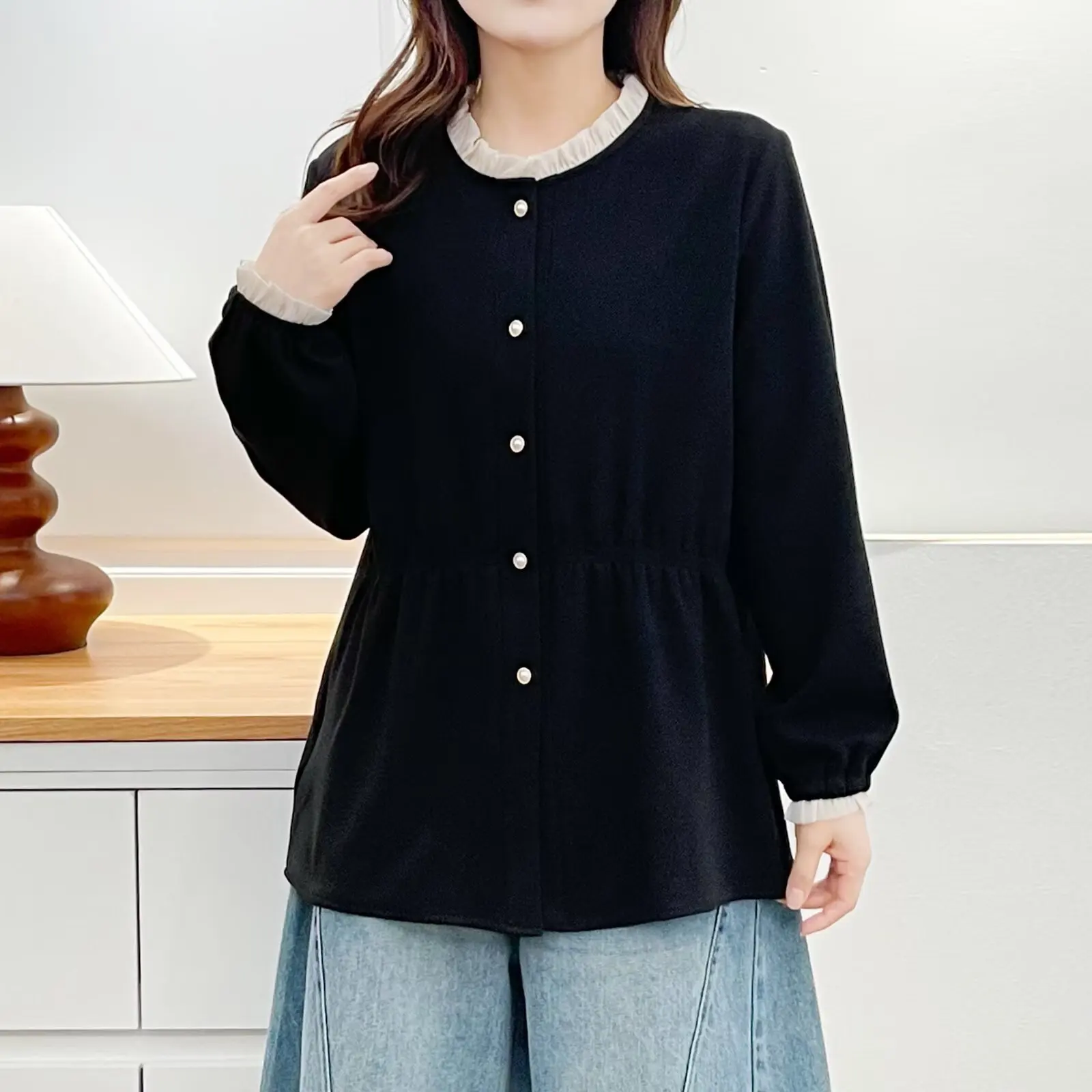 XXXXL Fashion Plus Size Woman Clothing T-Shirt Autumn And Winter New Elegant Lace waist-cinching Long Sleeved Warm Top 653