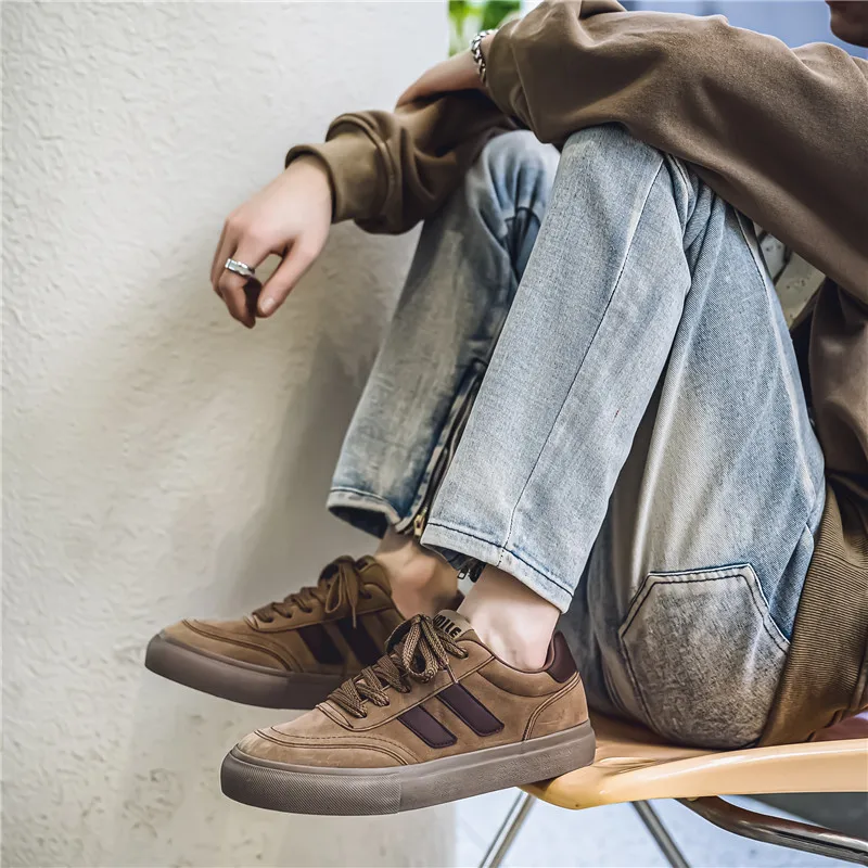 HKDQ Vintage Men's Sneakers Fashion Comfortable Suede Vulcanized Shoes For Men Street Classic Design Lace-up Casual Sneakers Men 2