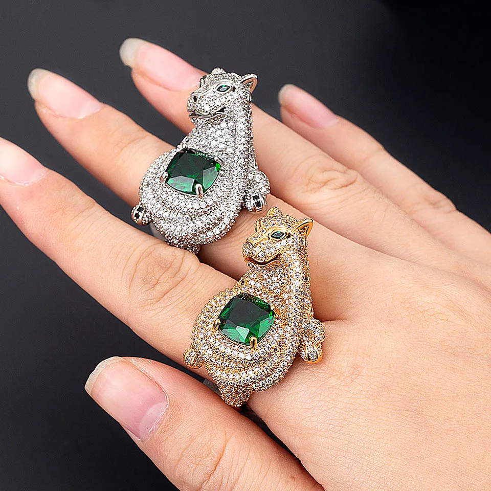 Ring in silver colour, emerald green zircon oval, clear outline | Jewelry  Eshop