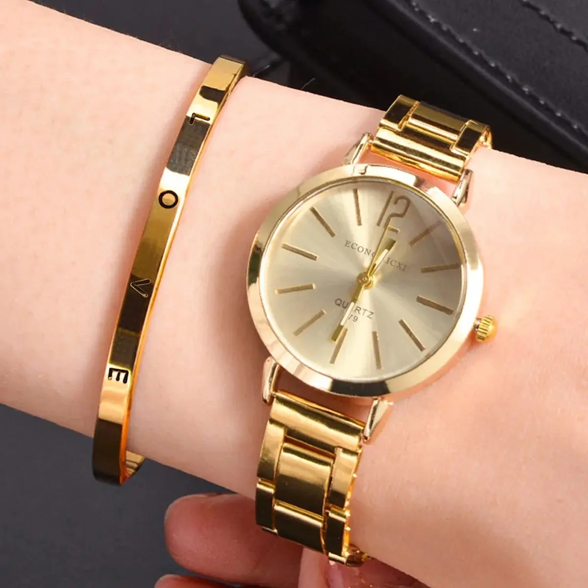 Womens Watch 2pcs Set Luxury Simple Dial Hollow Strap Fashion Gold Bracelet Quartz Wristwatch Student