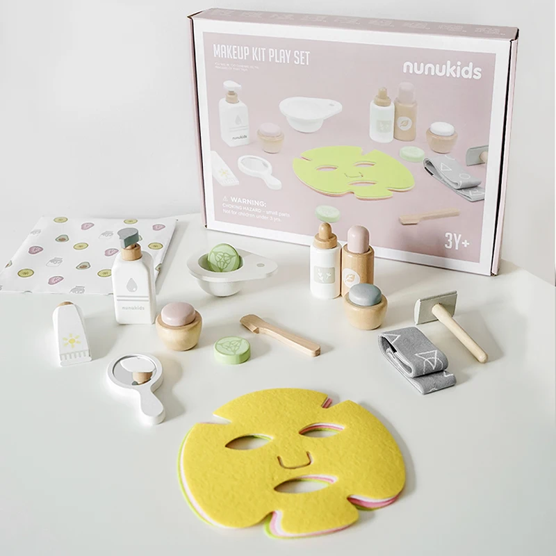 Wooden Makeup Set for Girls: Pretend Play Facial Mask, Educational Role Play Toy, Creativity & Learning Game. 3