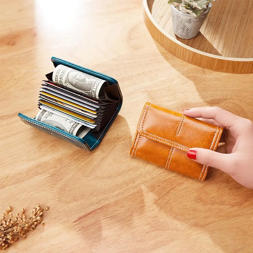 

Однотонный держатель для карт из искусственной кожи в Корейском стиле, кожаные короткие кошельки с вышивкой, искусственная кожа для удостоверения личности, кредитных карт, маленькая сумочка для монет