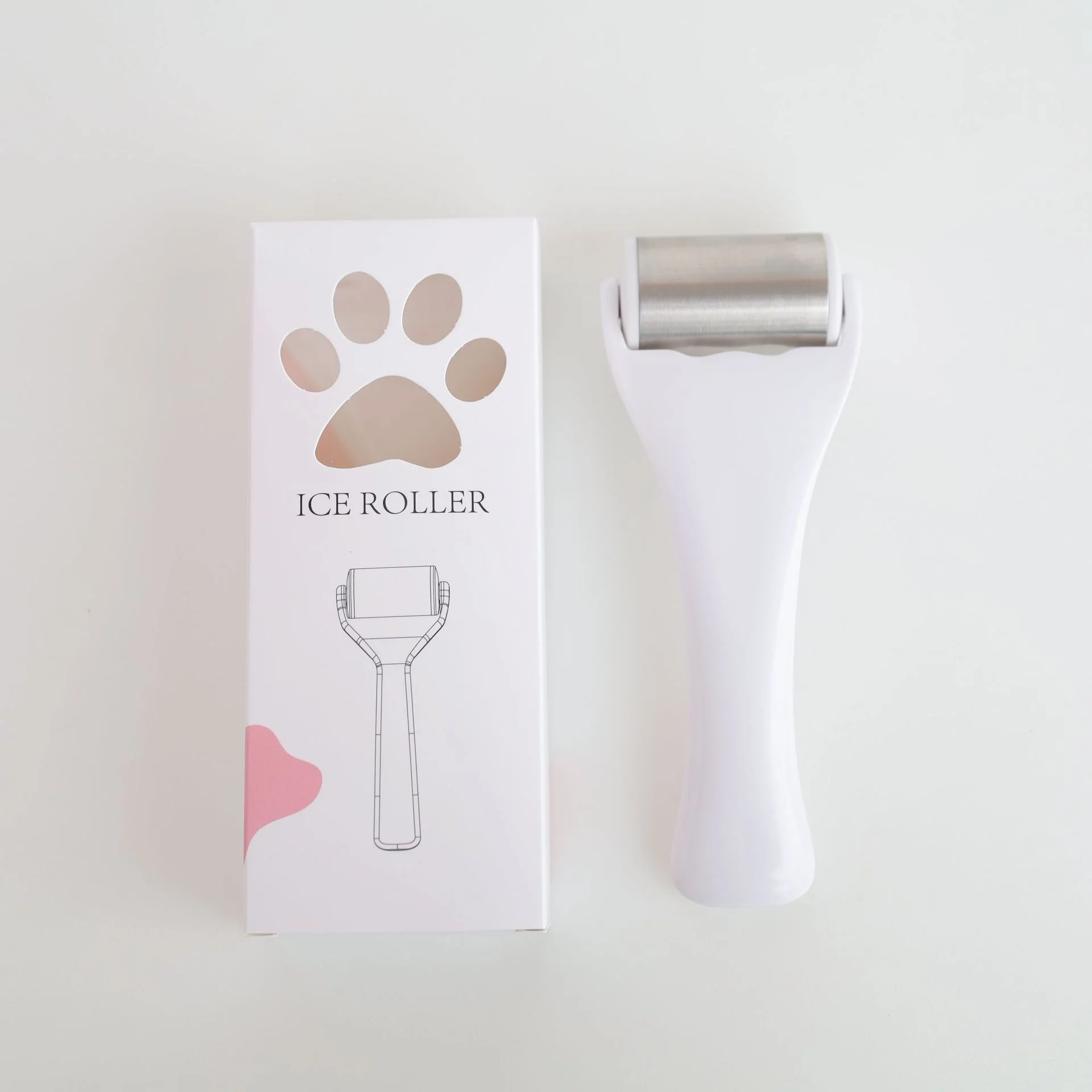 Revitalizing Ice Roller for Skin Rejuvenation and Anti-Aging Therapy