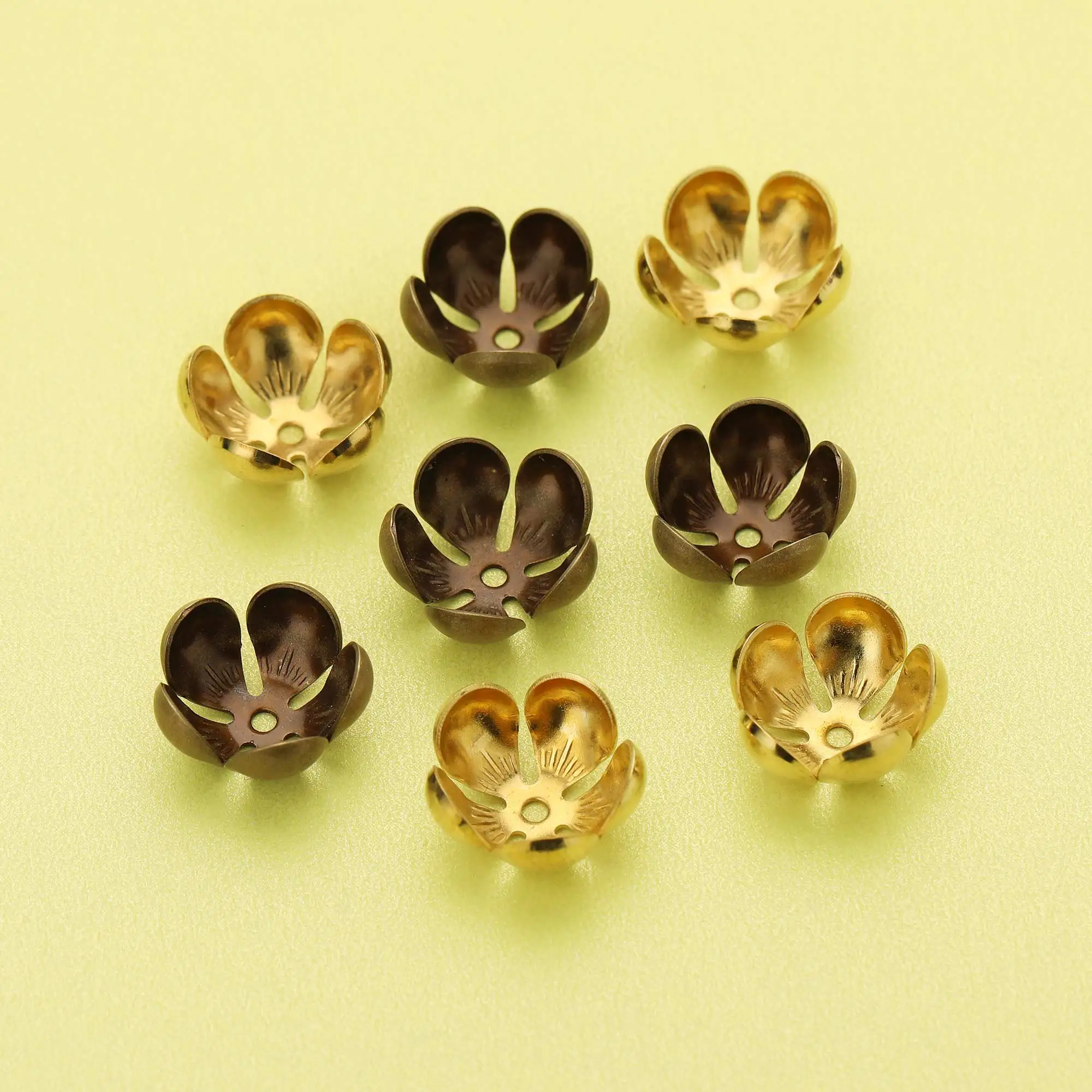 

50pcs 13MM Round Filigree Brass Beads Cap,Antiqued Bronze Raw Brass Flower Cap,DIY Beading Supplies 1568006