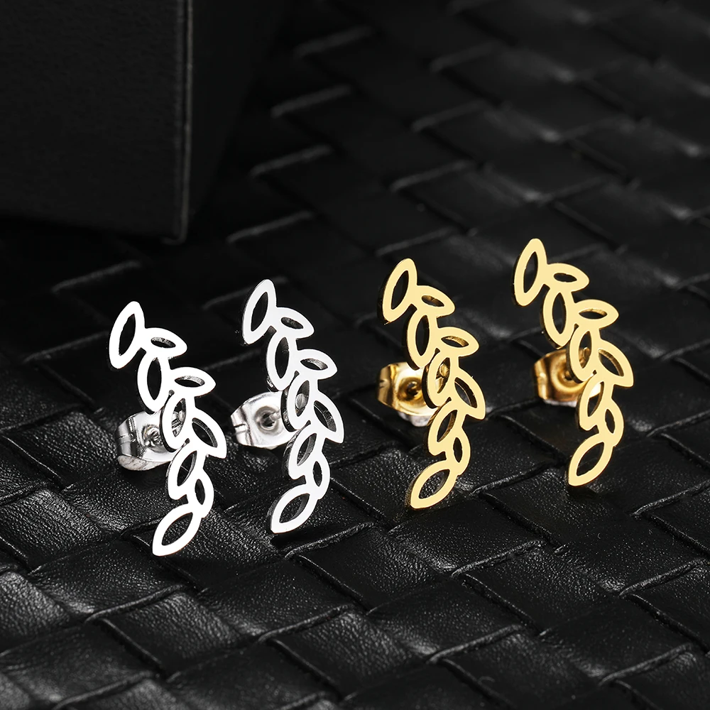 New Fashion Curved Design Sense Hollow Leaves Stud Earrings - Image 3