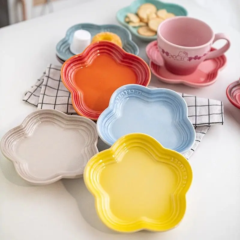 French Plum Blossom Plate 14cm Sauce Dish Plum Blossom Pet Dish Gradient Spitting Bone Ceramic Pet Household Tableware dining dish