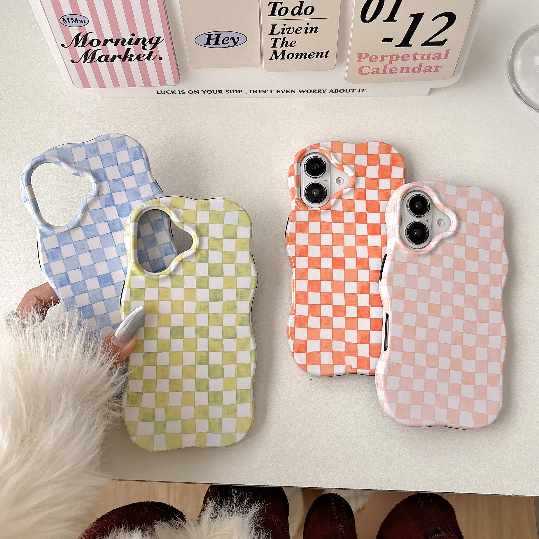 Grid Glossy 2-in-1 TPU+PC Phone Case with Wave Edges and Comfortable Touch - Hard Slim Back Cover Shell