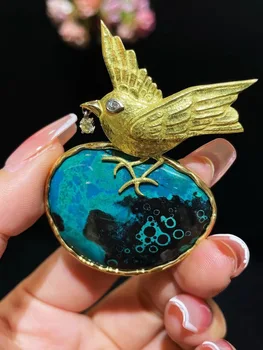 natural malachite stone bird brooch 18K yellow gold unique style luxury jewelry unisex fine jewelry for men & women