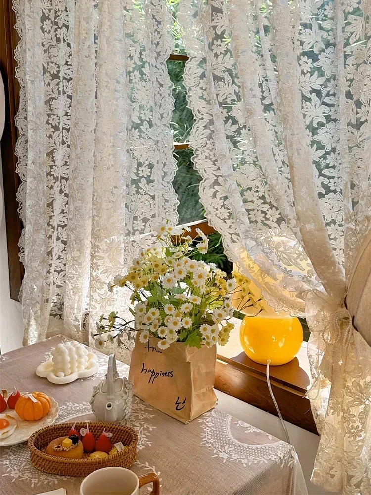 Gauze Curtains with Wavy Edge Palace European Style 2025 New Lace Partition Curtain French High-end Vintage Beige Embroidered 2